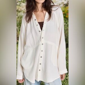 WE THE FREE Women's Cream Button-Up Blouse Size Small Oversized Slouchy NWT